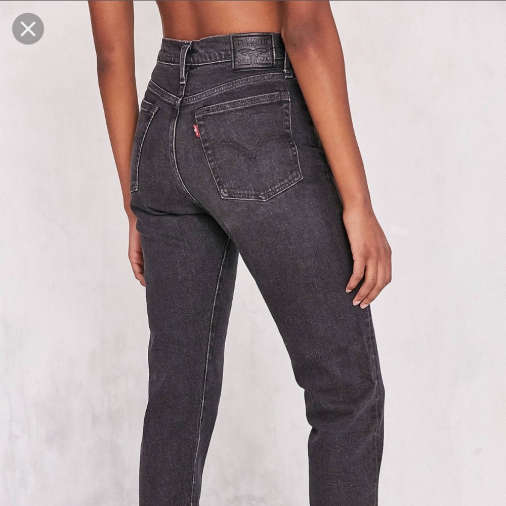 Levi dee dee wedgie jeans 25